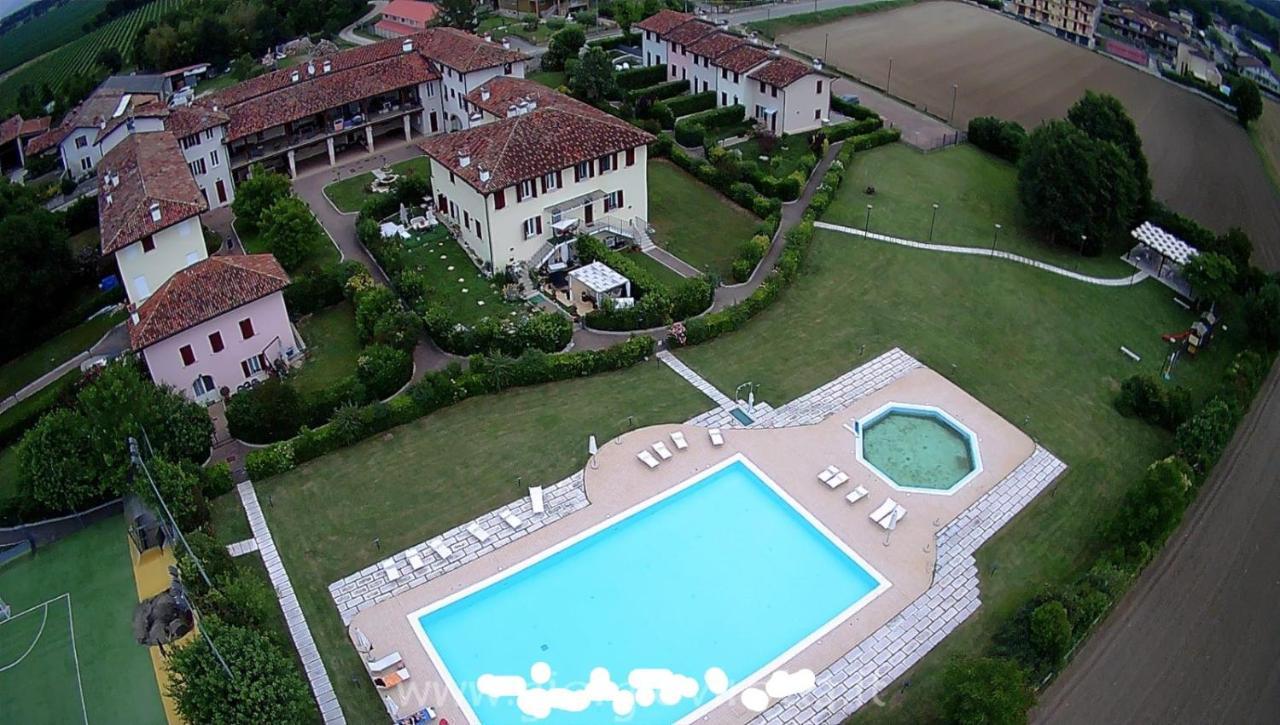 100% Design Villa Desenzano del Garda Eksteriør bilde